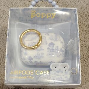 Poppy White and Gold AirPods Pro Case